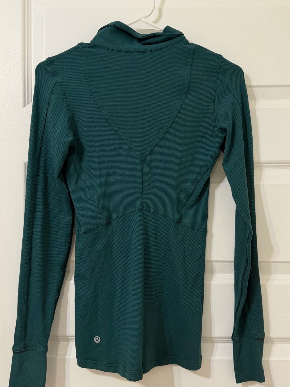 Lululemon Pull Over - Picture 4 of 4